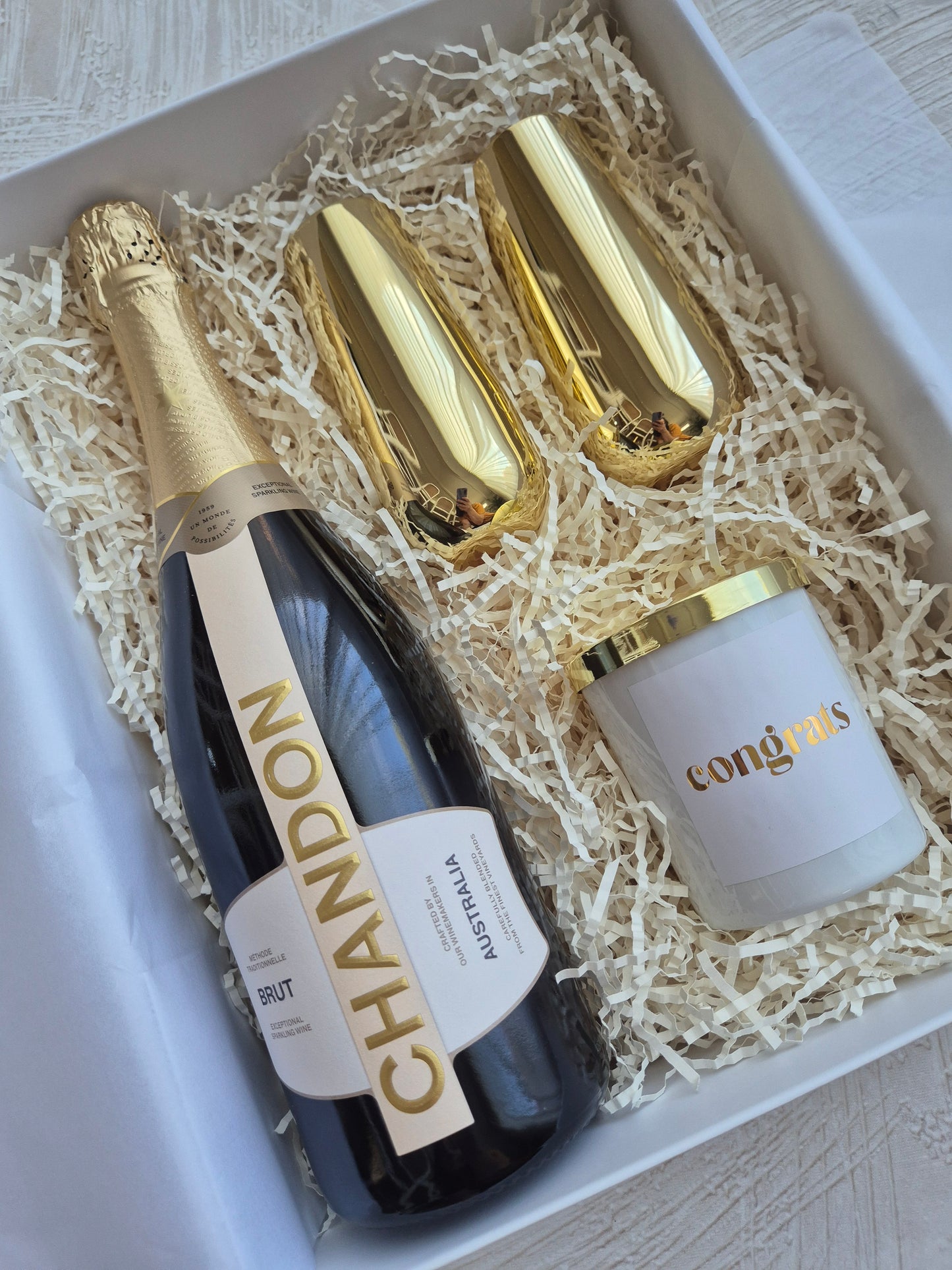 GOLDEN MOMENTS - Congratulations Deluxe Gift Hamper