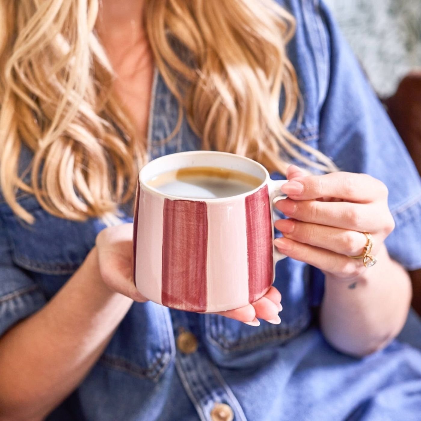 Add-on Porto Homewares Carnevale Mug - Berry Stripe