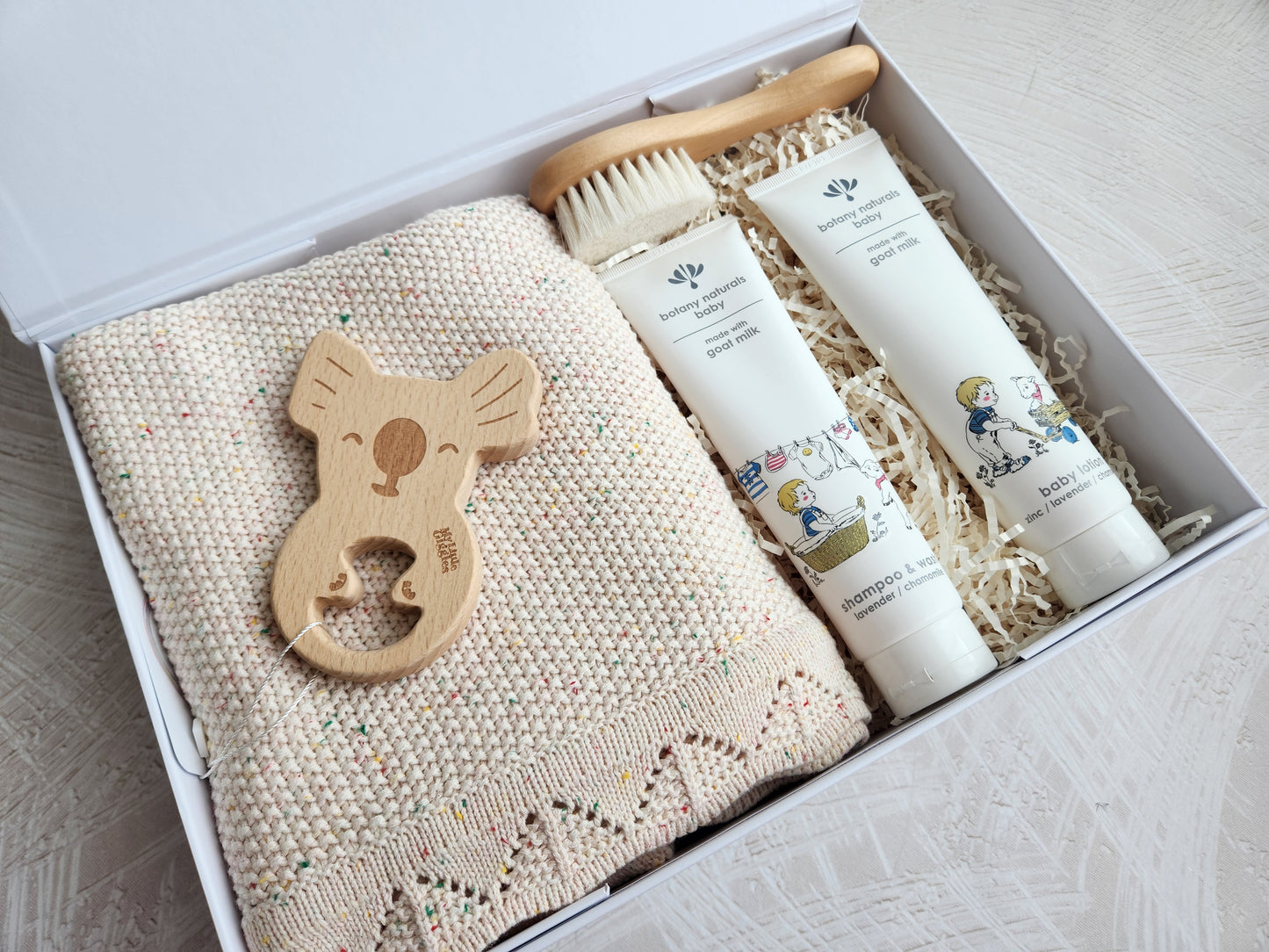 Deluxe Baby Essentials Hamper - Oat Speckle Blanket Unisex