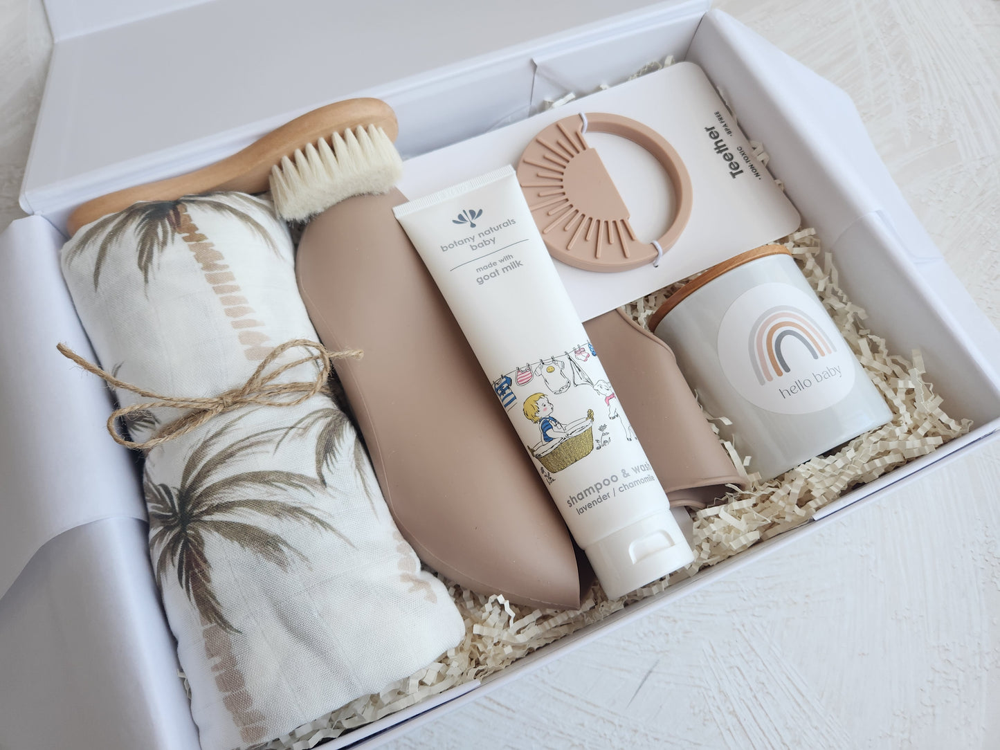 Deluxe Unisex Baby Hamper BOHO BEIGE PALMS