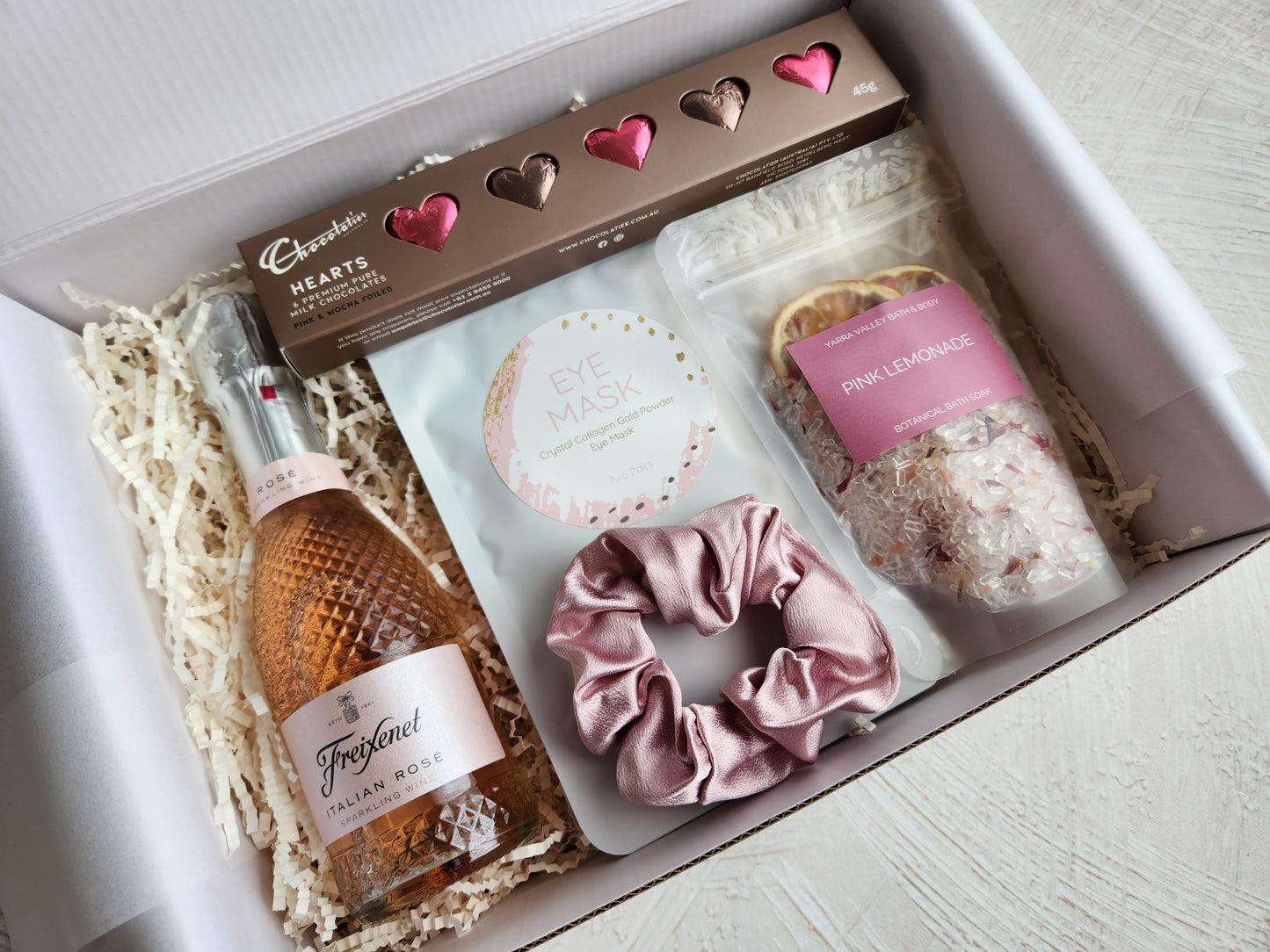 ROSÉ SIP & SOAK Self Care / Pamper Hamper