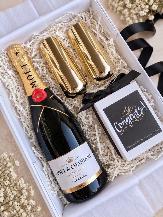 GOLDEN MOMENTS - Congratulations Deluxe Gift Hamper