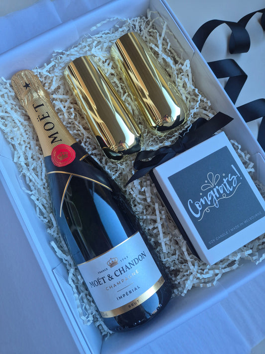 GOLDEN MOMENTS - Congratulations Deluxe Gift Hamper