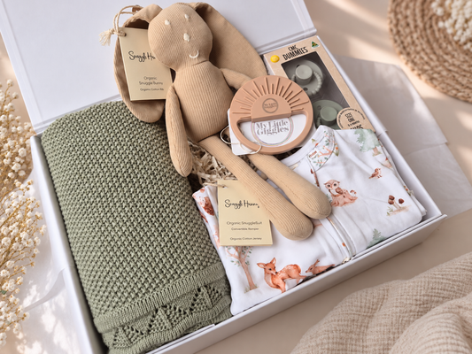 SAGE SNUGGLES- Unisex Baby Gift Hamper