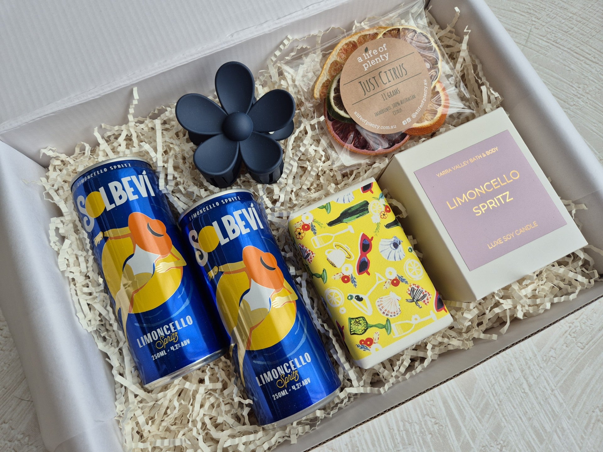LIMONCELLO GLOW - Pamper Gift Hamper
Birthday gift box, limoncello Spritz 